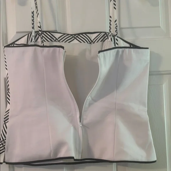 White House/Black Market Stylish Black and White Bustier Top - Picture 5 of 5
